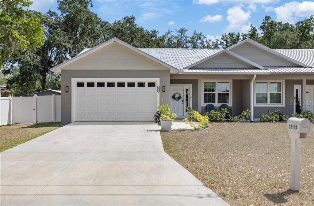 1311 W WASHINGTON STREET UNIT A PLANT CITY, FL 33563