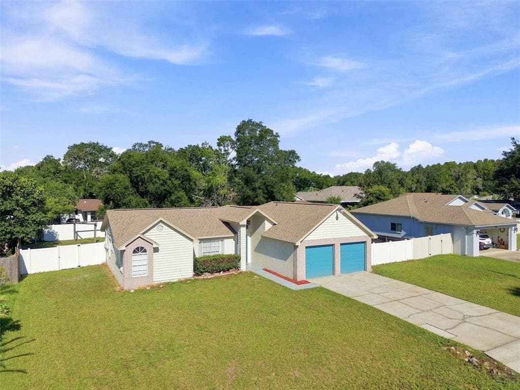 4745 CANTERBURY DRIVE LAND O LAKES, FL 34639