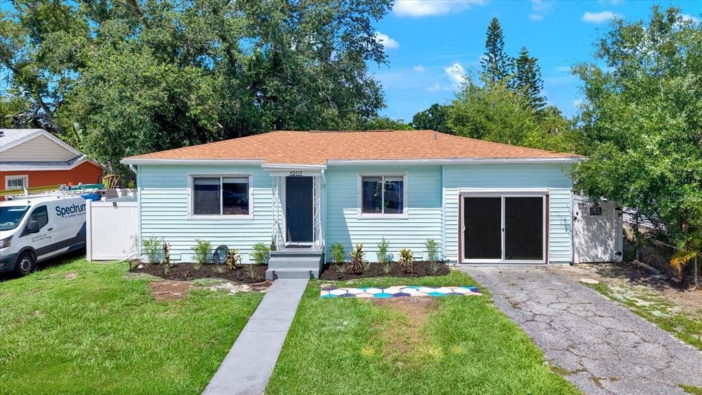 1907 53RD STREET S GULFPORT, FL 33707