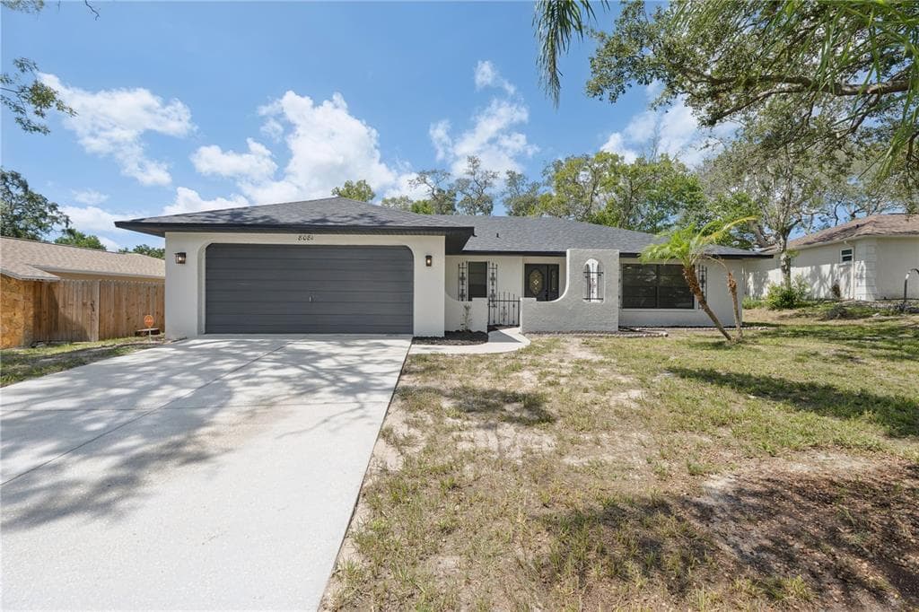 8081 WOODEN DRIVE SPRING HILL, FL 34606