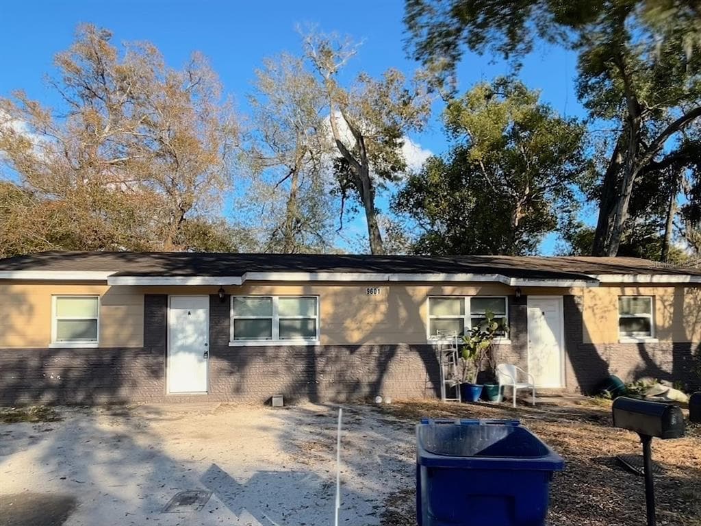 9601 N 10TH STREET UNIT B TAMPA, FL 33612