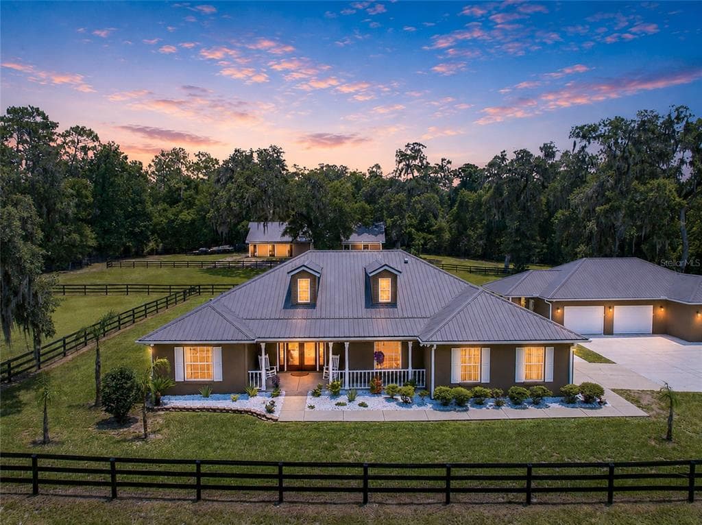 4 MIDDLEGROUND ROAD OCALA, FL 34482