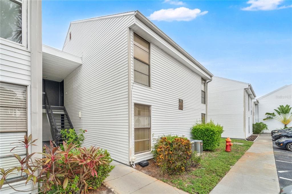 654 HAVEN PLACE UNIT 654 TARPON SPRINGS, FL 34689