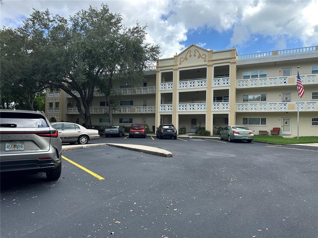2285 ISRAELI DRIVE UNIT 25 CLEARWATER, FL 33763