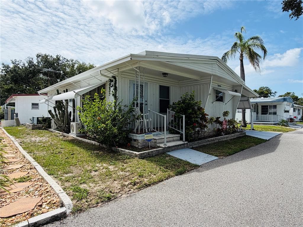 2331 BELLEAIR ROAD UNIT 206 CLEARWATER, FL 33764