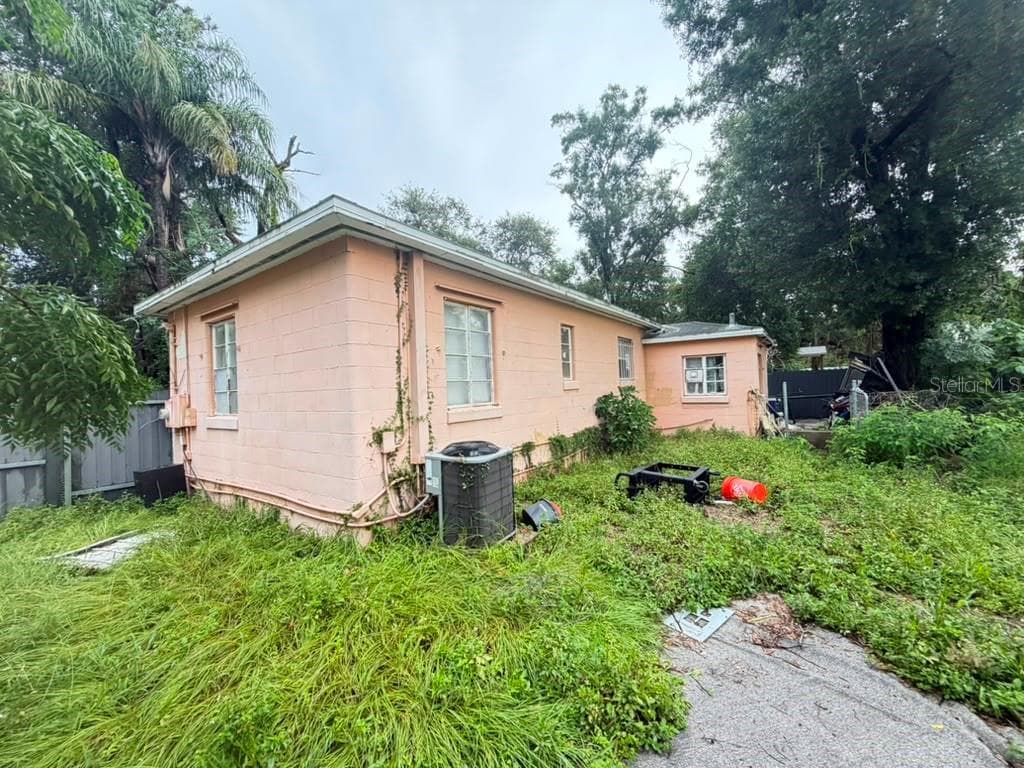 1011 E 108TH AVENUE TAMPA, FL 33612