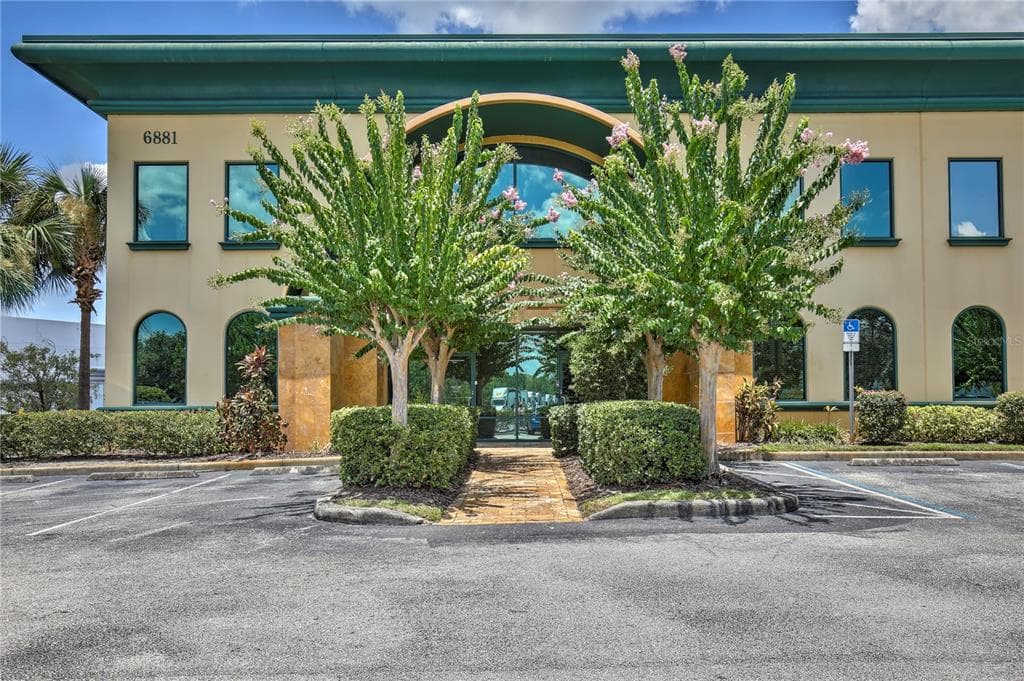 6881 KINGSPOINTE PARKWAY UNIT 1&2 ORLANDO, FL 32819