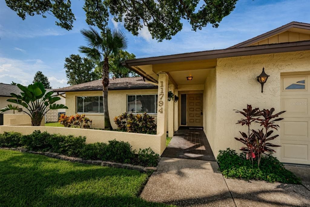 11794 96TH PLACE SEMINOLE, FL 33772