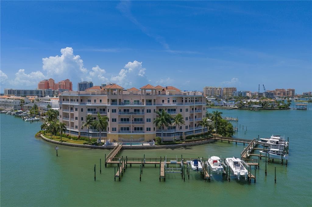 205 BRIGHTWATER DRIVE UNIT 205 CLEARWATER BEACH, FL 33767
