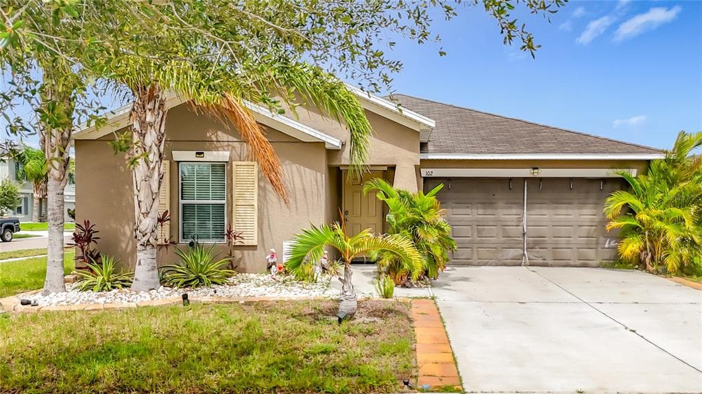 102 CASCADE BEND DRIVE RUSKIN, FL 33570