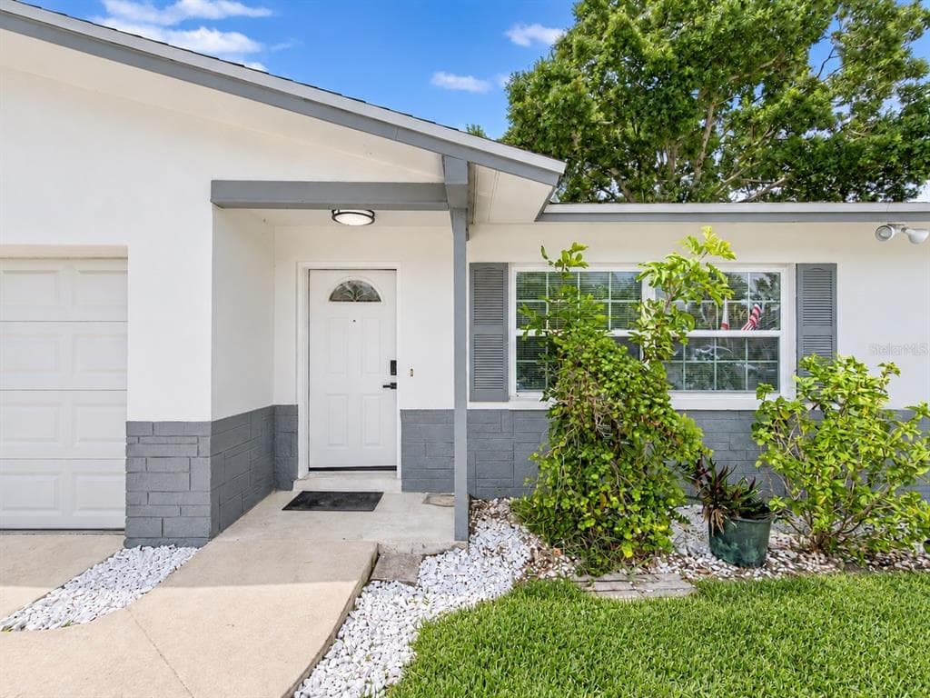 1354 ROSERY ROAD NE LARGO, FL 33770