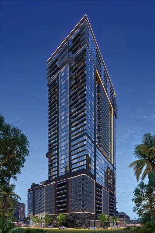1101 E JACKSON STREET UNIT 2818