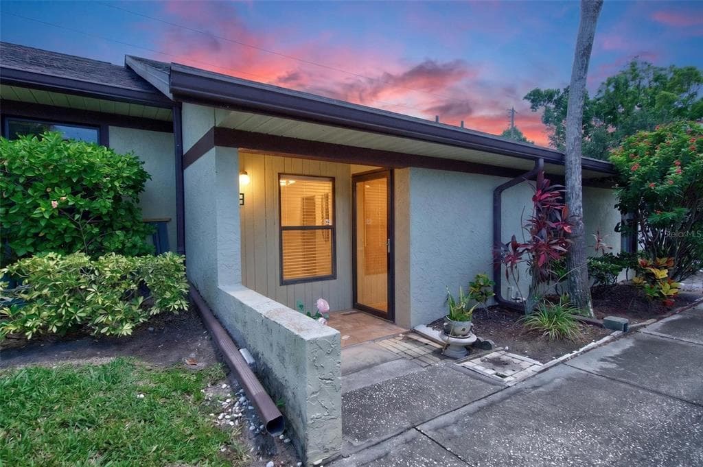 1311 POWDERPUFF DRIVE UNIT 1009 DUNEDIN, FL 34698
