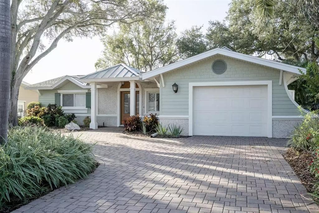 378 WESTWINDS DRIVE PALM HARBOR, FL 34683