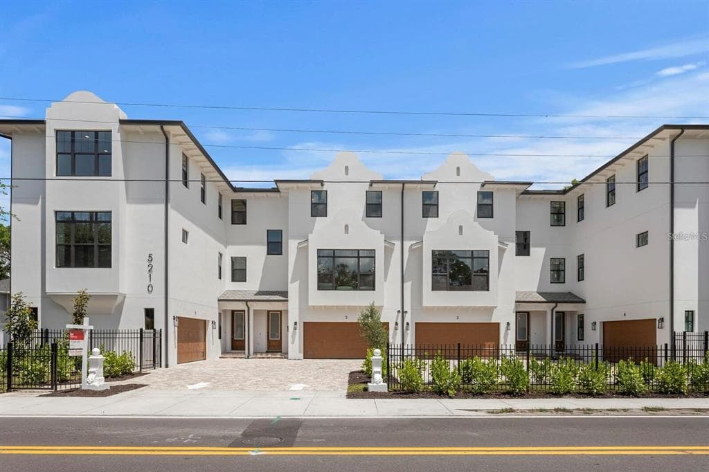 5210 BAYSHORE BOULEVARD UNIT 1 TAMPA, FL 33611