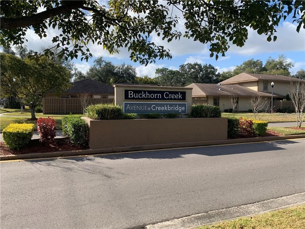 913 BUCK COURT BRANDON, FL 33511