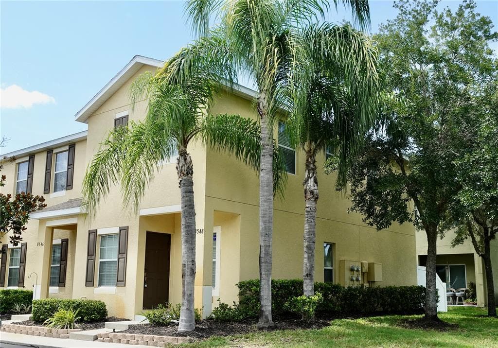 8548 GABLEBEND WAY TAMPA, FL 33647