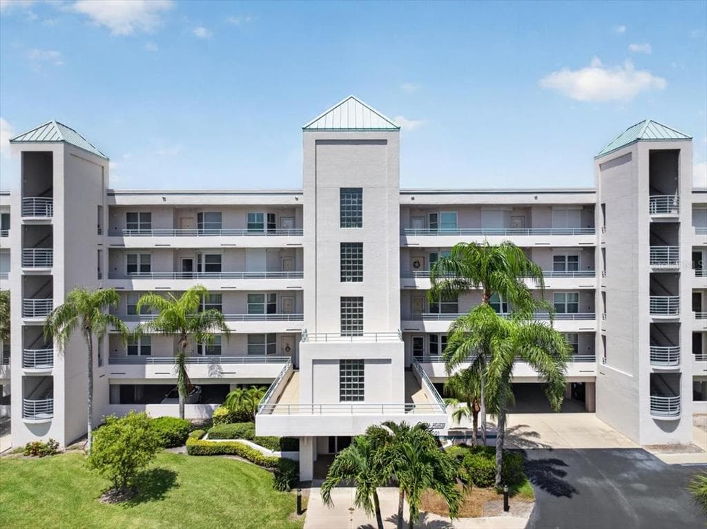 8001 SAILBOAT KEY BOULEVARD S UNIT 201 ST PETE BEACH, FL 33707