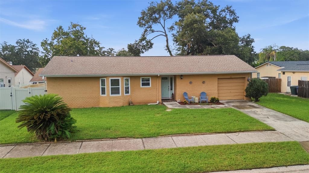 670 KIRKLAND CIRCLE DUNEDIN, FL 34698