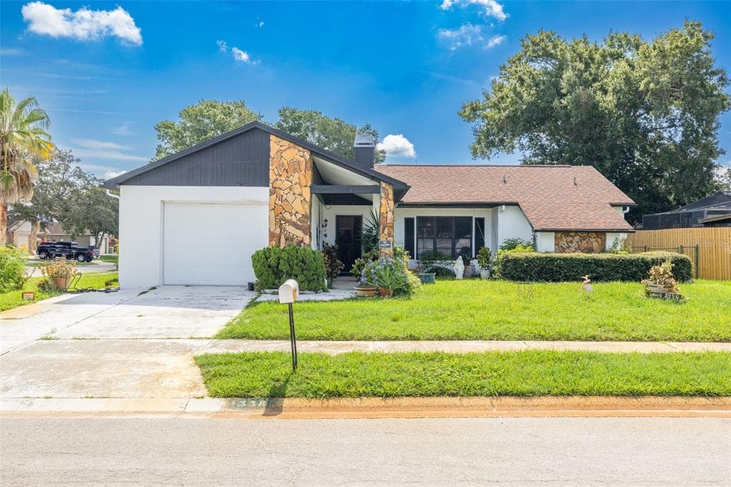 1338 GREENLEA DRIVE HOLIDAY, FL 34691