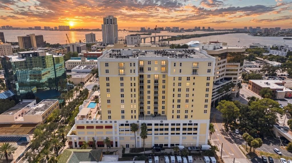 628 CLEVELAND STREET UNIT 1211 CLEARWATER, FL 33755