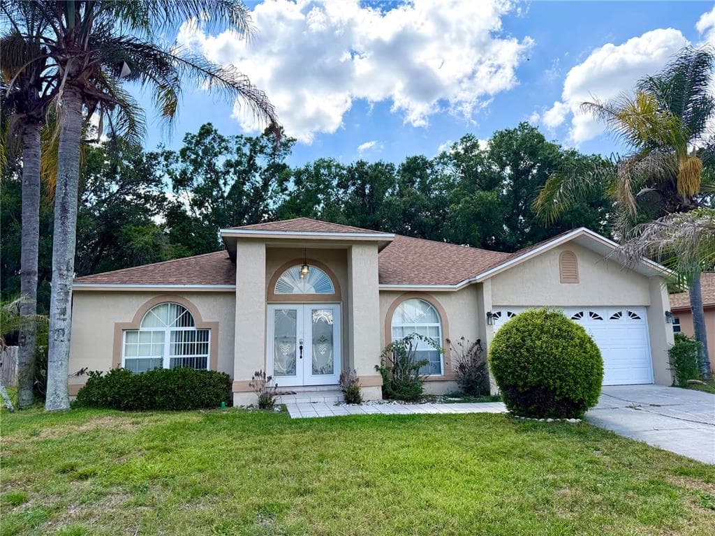 1762 GREY FOX DRIVE LAKELAND, FL 33810