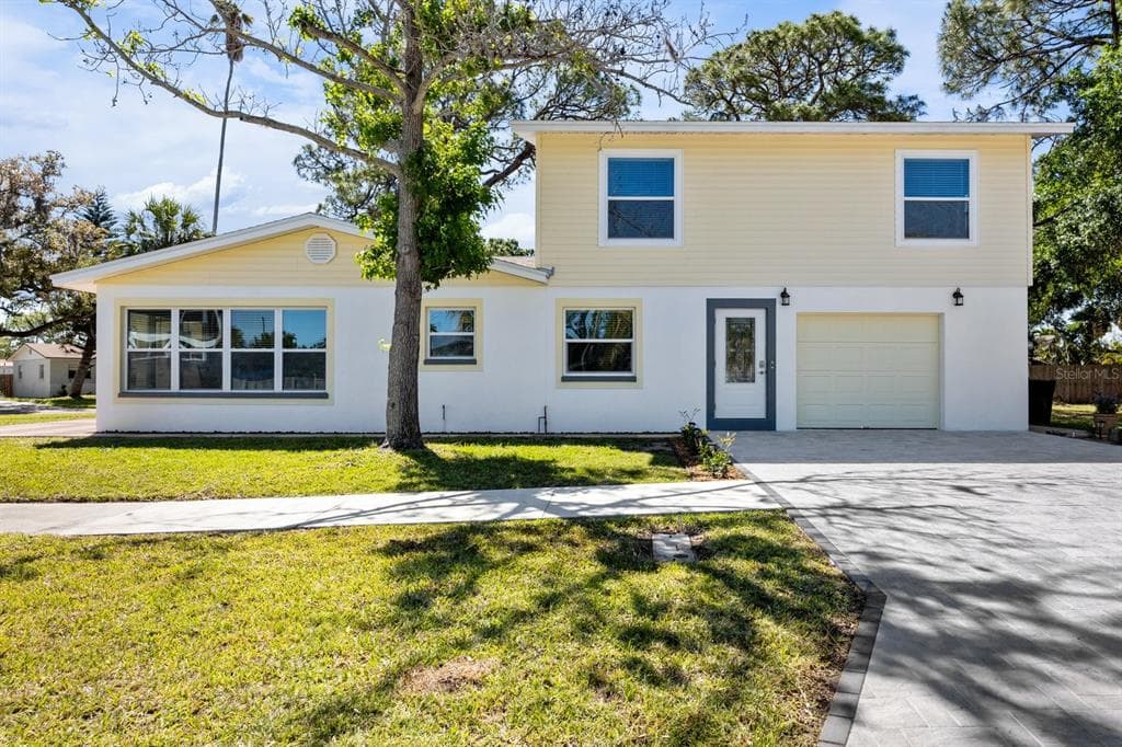 4038 HARRISBURG ST PETERSBURG, FL 33703