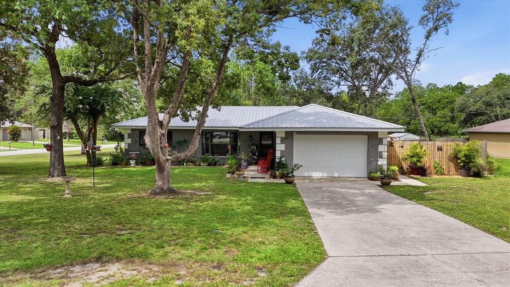 9188 N COMMODORE DRIVE