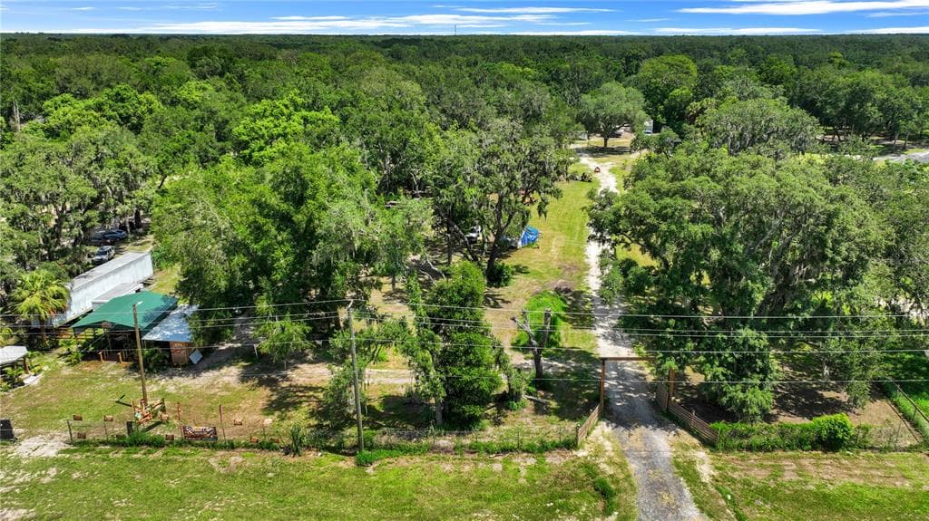 9922 ROCKHILL ROAD THONOTOSASSA, FL 33592