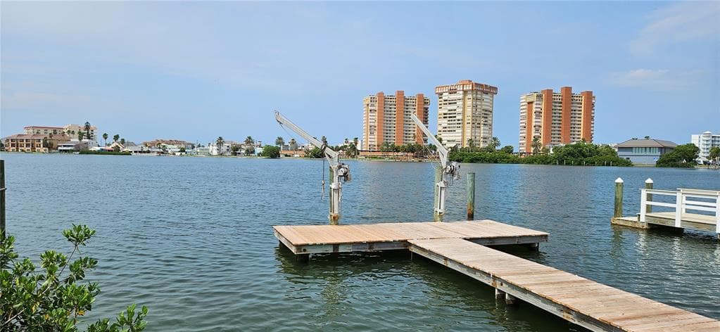 623 180TH AVENUE E REDINGTON SHORES, FL 33708