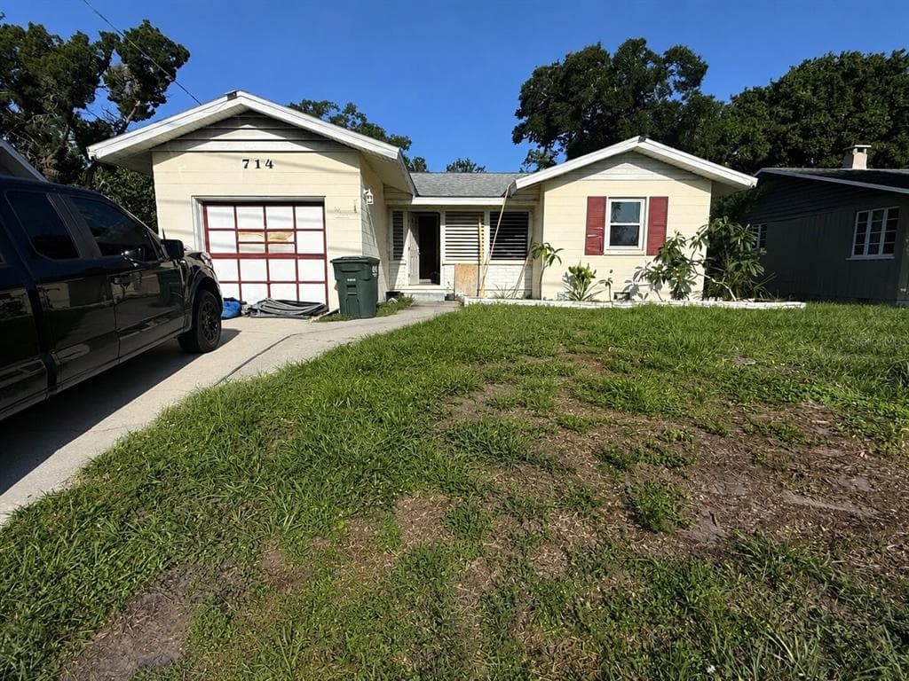 714 26TH STREET W BRADENTON, FL 34205