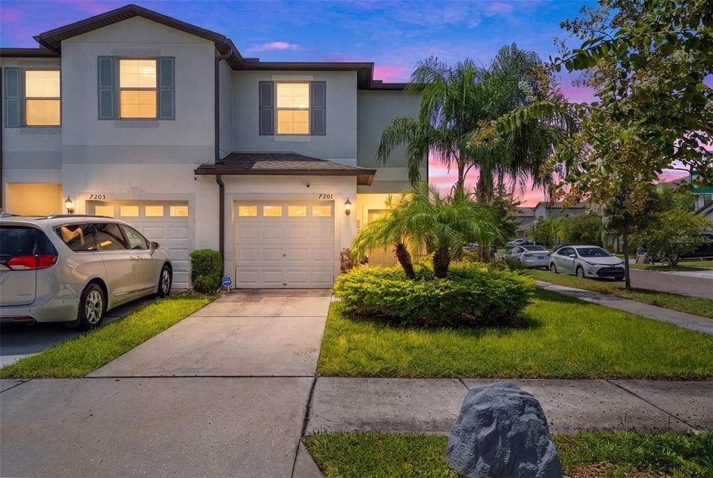 7201 SWEET ALYSSUM CT COURT TAMPA, FL 33619