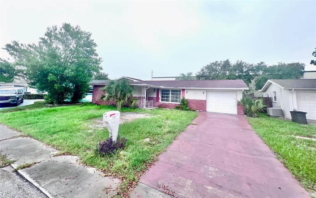 7204 ISLE DRIVE PORT RICHEY, FL 34668