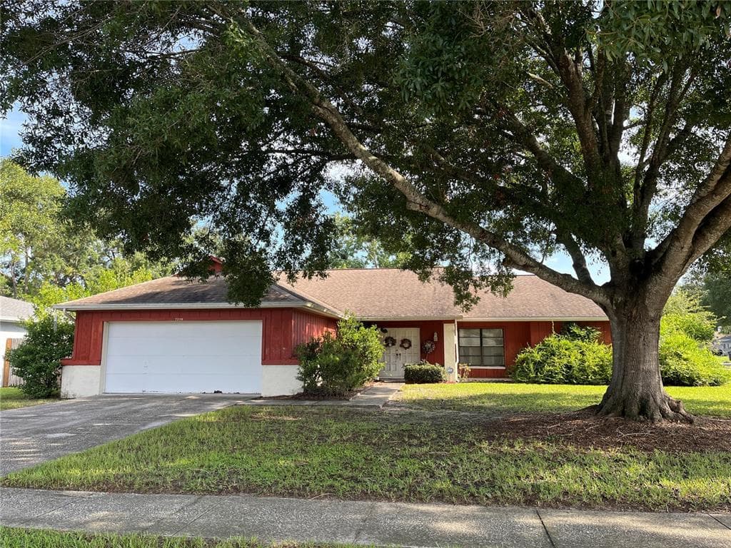 7250 WOODBROOK DR TAMPA, FL 33625