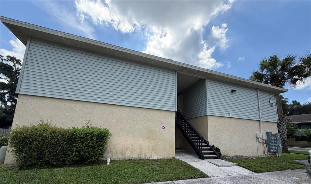 237 RED MAPLE PLACE