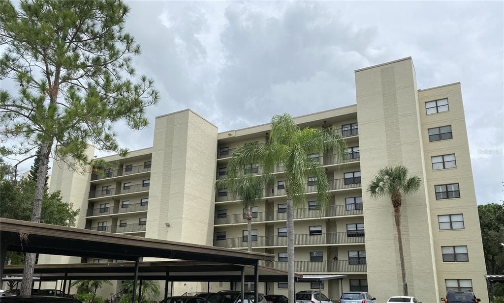 800 COVE CAY DRIVE UNIT 5D CLEARWATER, FL 33760