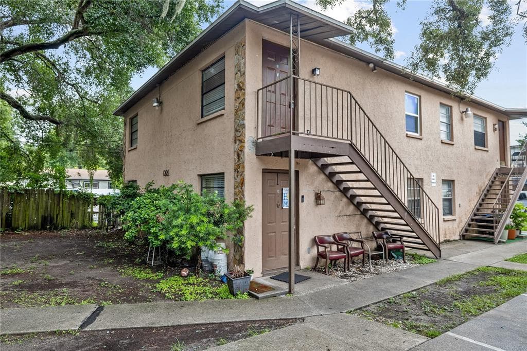 1221 E MOHAWK AVENUE UNIT C TAMPA, FL 33604