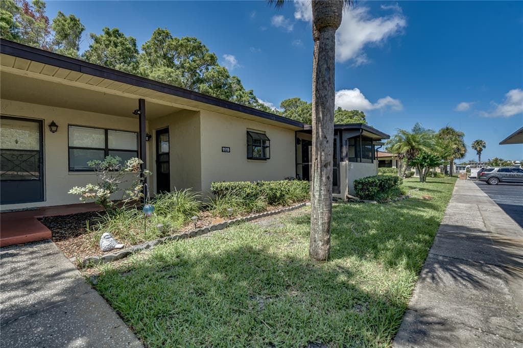 1119 9TH CIRCLE SE UNIT 1119