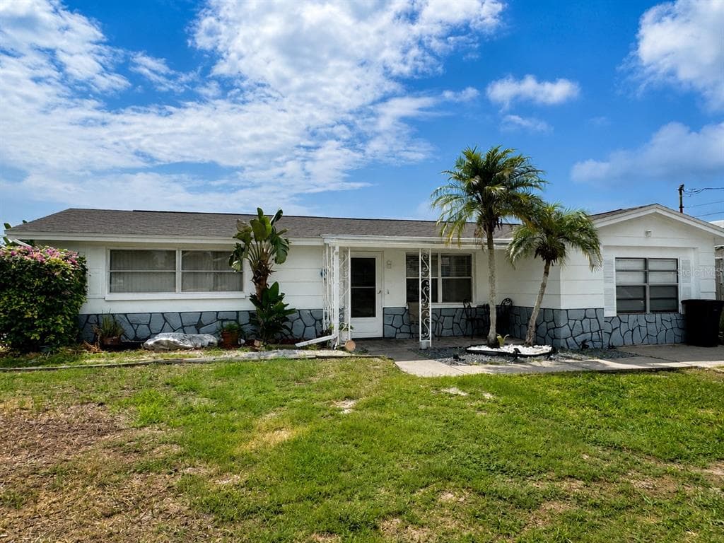 1345 BASSWOOD DRIVE HOLIDAY, FL 34690