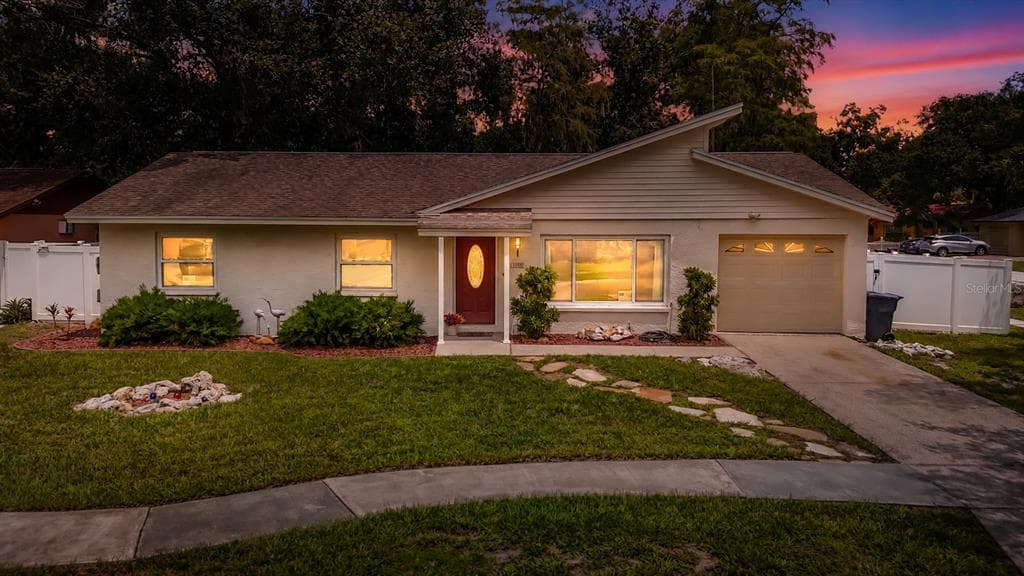 11007 AIRVIEW DRIVE TAMPA, FL 33625