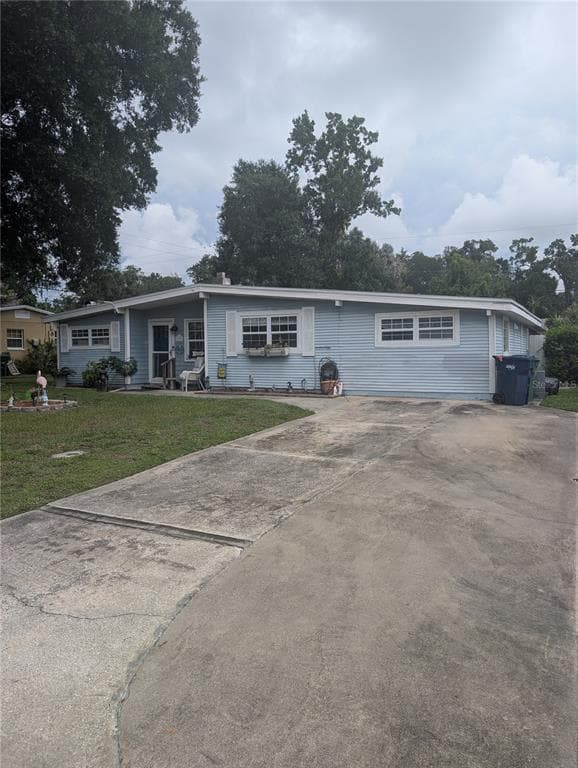 1529 W RIVER LANE