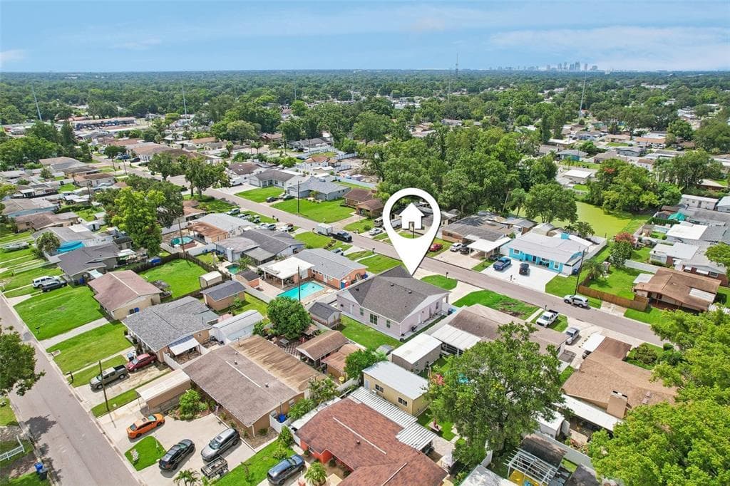 2703 AUBURN AVENUE W TAMPA, FL 33614