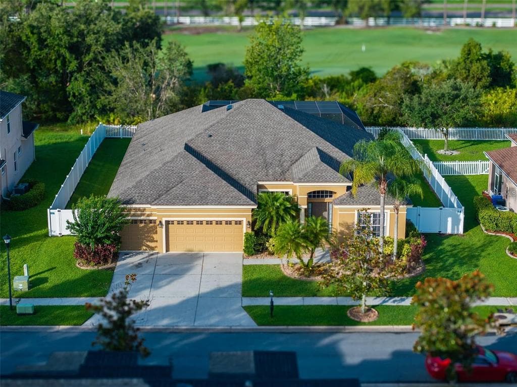 10513 PALM COVE AVENUE TAMPA, FL 33647