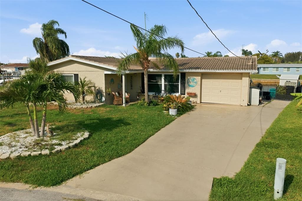 12816 4TH ISLE HUDSON, FL 34667