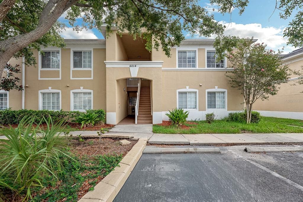 6014 PORTSDALE PLACE UNIT 202 RIVERVIEW, FL 33578