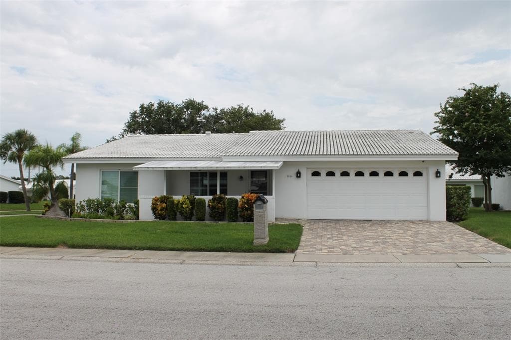 9045 40TH STREET N PINELLAS PARK, FL 33782