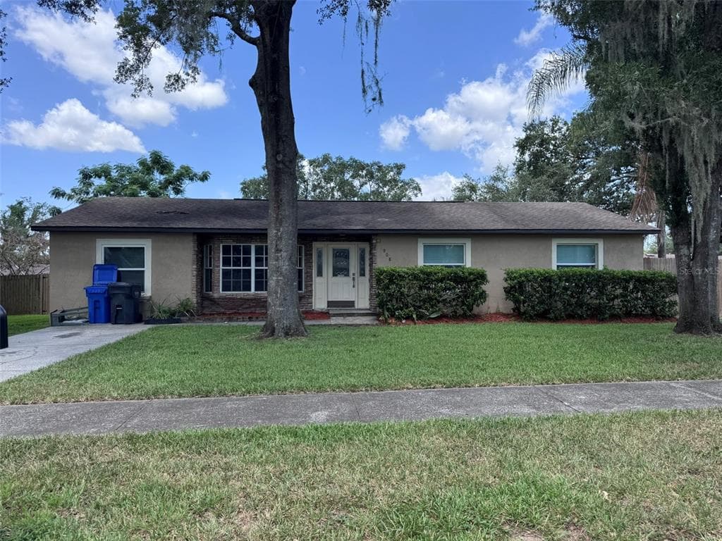 908 SILVER RIDGE WAY VALRICO, FL 33594