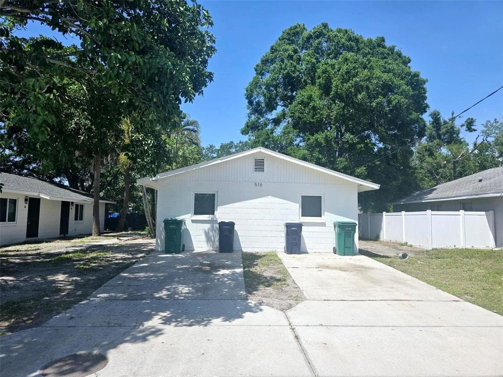 516 12TH STREET W UNIT A