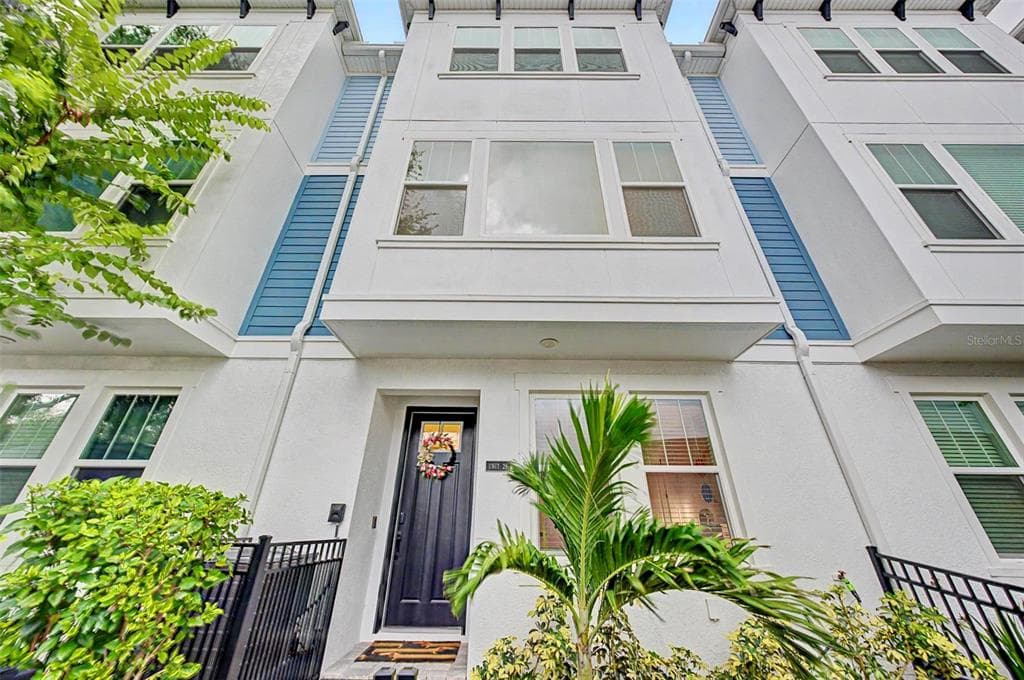 6605 N NEBRASKA AVENUE UNIT 28 TAMPA, FL 33604
