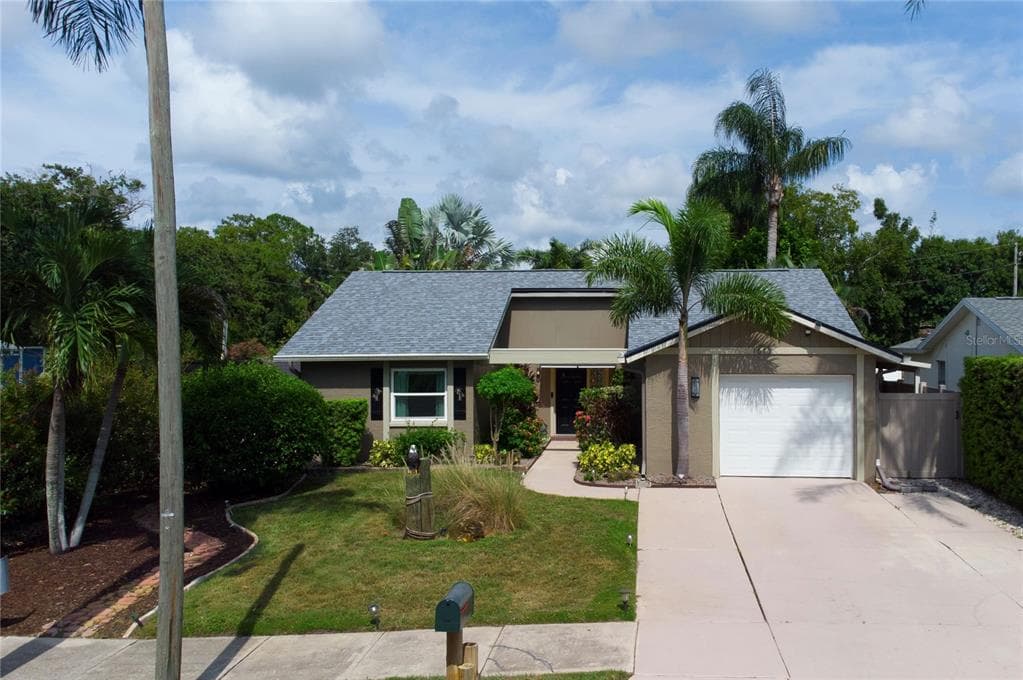 1613 ST CATHERINE DRIVE E DUNEDIN, FL 34698